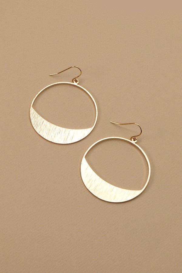 ETCHED HALF MOON DROP EARRINGS | 31E22169