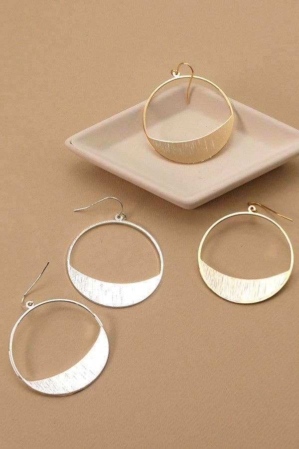 ETCHED HALF MOON DROP EARRINGS | 31E22169